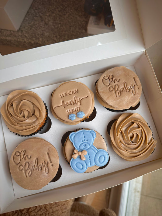 Baby shower cupcakes